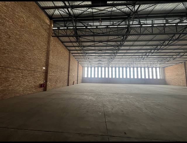 1,587M² WAREHOUSE TO LET IN KYA SANDS